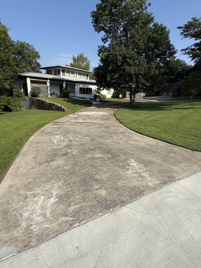 Residential Sidewalk Cleaning South Huntsville AL